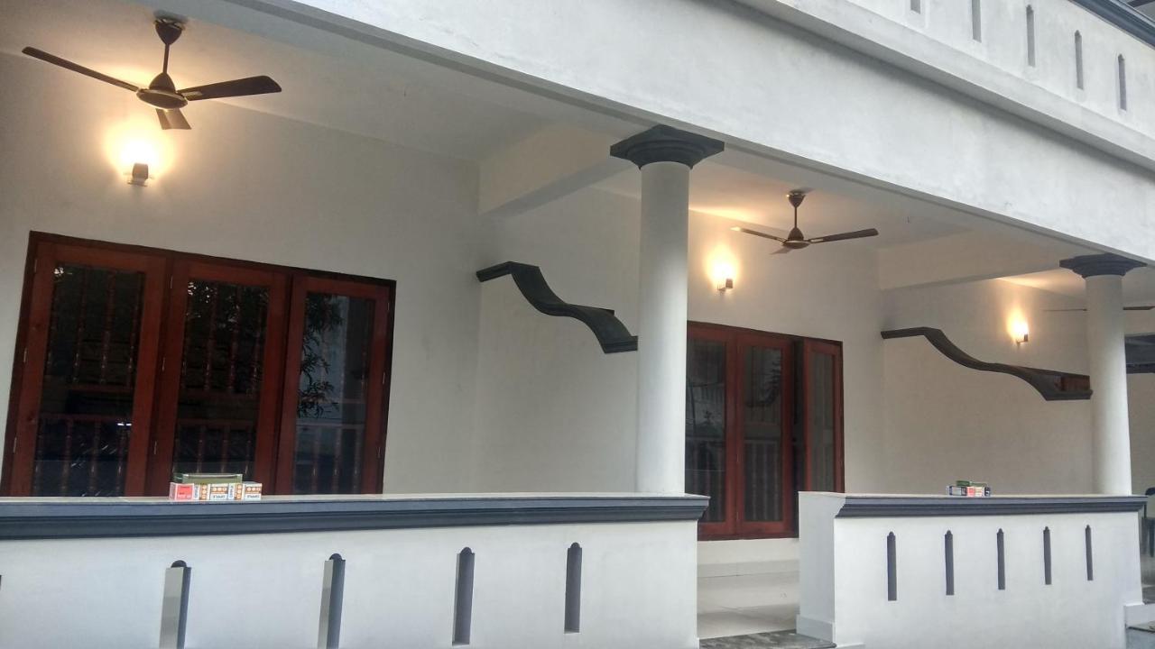 Hotel Neptune Kovalam Thiruvananthapuram Bagian luar foto